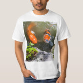 T-shirt Poisson Koi dans un étang (Devant)
