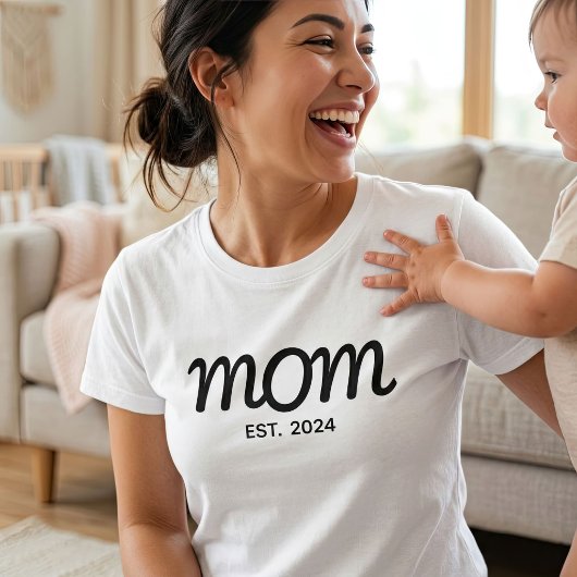 T-shirt Police Script Maman Établie