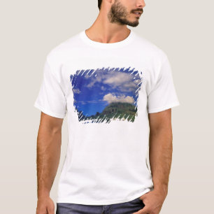 T-shirt Polynésie française, Moorea. Baie de Cooks. Navire