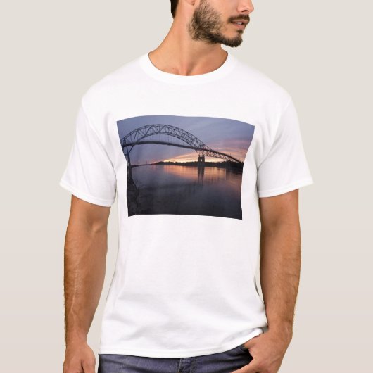 T-shirt Pont de Sagamore sur le canal du cap Cod, (Devant)