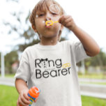 T-shirt Porteur de bague Tuxedo<br><div class="desc">tuxedo personnalisé avec le texte et le nom du porte-anneau</div>