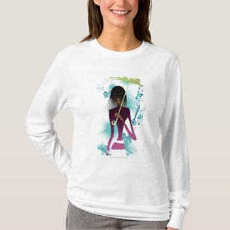 T-shirt Portrait de jeune femme tenant la bourse et le