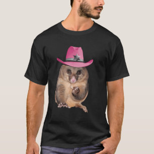 T-shirt Possum Opossum portant rose Cowboy Casquette drôle