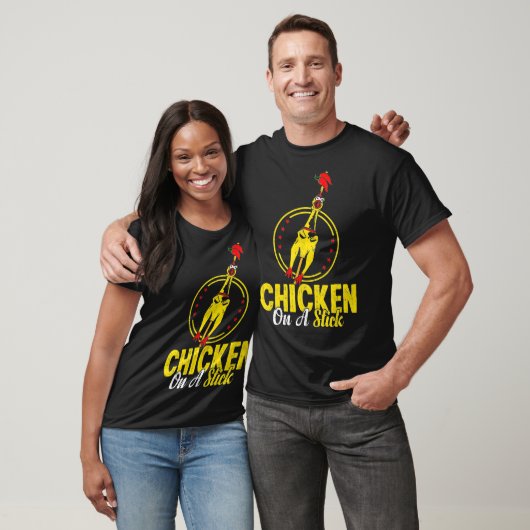T-shirt Poulet En Caoutchouc Sur Un Bâton Drôle Poulet En  (Unisexe)