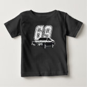T-shirt Pour Bébé AMC AMX 1969 Vue trois quarts avec voiture (Devant)