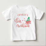 T-shirt Pour Bébé Baby First Christmas - Snowman mignon et flocons d<br><div class="desc">Premier T-shirt de Noël personnalisé avec un bonhomme de neige mignon et typographie sucre de canne. Le texte dit "[votre nom] premier Noël" et le modèle est mis en place pour que vous puissiez ajouter le nom du bébé. Le design comprend un bonhomme de neige de dessin animé avec de...</div>