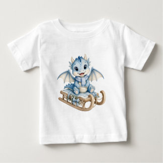 T-shirt Pour Bébé Bébé dragon mignon de l'hiver faisant de la luge E