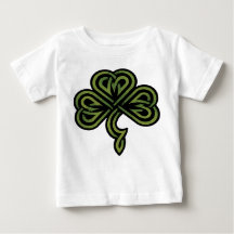 Bébé irlandais de shamrock
