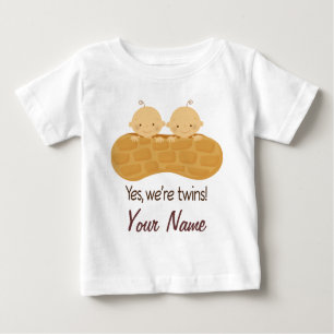 T-shirt Pour Bébé Bébés personnalisés par garçon jumeau dans une