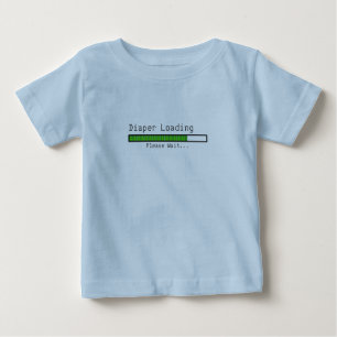 T-shirt Pour Bébé Chargement de couche-culotte. Attendez svp