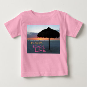 T-shirt Pour Bébé Coucher de soleil sur la plage de sable blanc de F