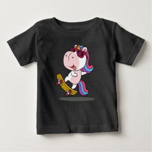 T-shirt Pour Bébé Cute licorne jouer skateboard