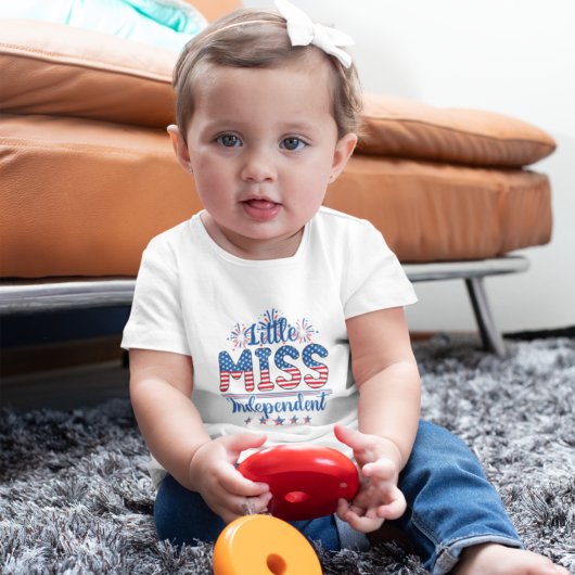T-shirt Pour Bébé Cute Little Miss Independence 4 juillet