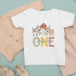 T-Shirt pour bébé de premier anniversaire de la pe<br><div class="desc">Un beau t-shirt barnyard 1er anniversaire avec d'adorables animaux de ferme,  dont une vache,  une chèvre,  un cochon,  un mouton,  un âne,  un cheval,  un lapin,  un canard et un coq,  l'âge de l'enfant,  et le nom des enfants dans une police de caractères élégante.</div>