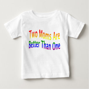 T-shirt Pour Bébé Deux mamans améliorent (l'arc-en-ciel)