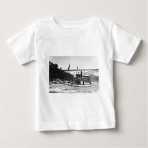 T-shirt Pour Bébé Domestique de la brume - cru, circa 1900-1920