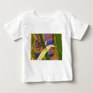T-shirt Pour Bébé Dragonfly sur la feuille de pluie