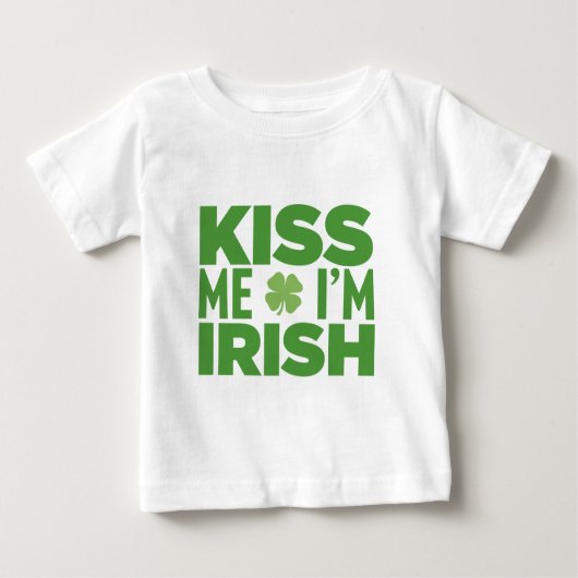 T-shirt Pour Bébé Embrassez-moi que je suis le jour de St Patrick (Devant)