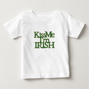 T-shirt Pour Bébé Embrassez-moi que je suis le jour de St Patrick