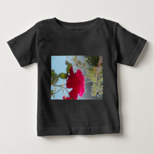 T-shirt Pour Bébé Fleur céleste : Un Rose contre le ciel