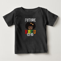 Future diplômée d'une HBCU Fille Remise des diplôm