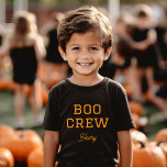 T-shirt Pour Bébé Halloween monogramme de l'équipage de bateau<br><div class="desc">Gardez-le mignon et simple cette saison éffrayante avec cette chemise pour enfants Halloween monogrammée! Avec un design minimaliste "Boo Crew", vous pouvez le personnaliser avec le nom de votre enfant et choisir parmi des t-shirts, des sweatshirts ou des costumes pour bébé, parfaits pour les enfants de tous âges. Idéal pour...</div>