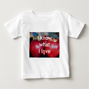 T-shirt Pour Bébé "I Know What I Love" - Design à thème Apple