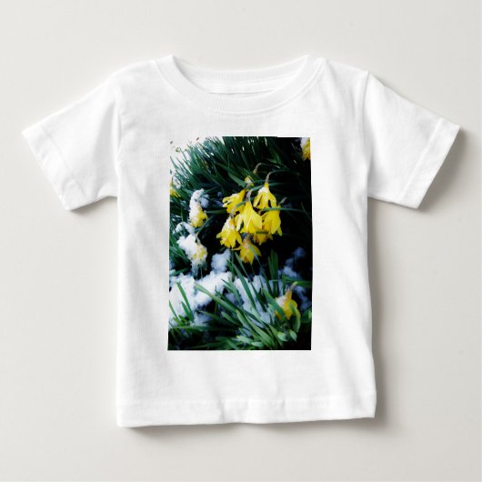 T-shirt Pour Bébé Jaune Daffodils fleurs dans la neige (Devant)