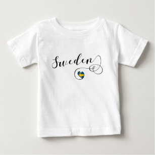 T-shirt Pour Bébé La Suède, drapeau suédois à un coeur