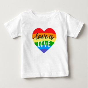 T-shirt Pour Bébé L'amour est l'amour le coeur arc-en-ciel