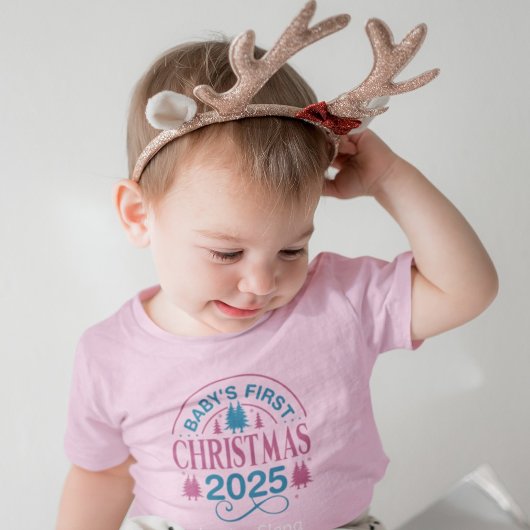 T-shirt Pour Bébé Le premier Noël de bébé fille rose