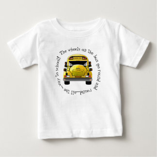 T-shirt Pour Bébé Les roues d'autobus scolaire vont autour de la