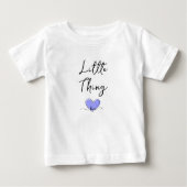 T-shirt Pour Bébé Little Thing - Coeur bleu - Correspondance maman B (Devant)