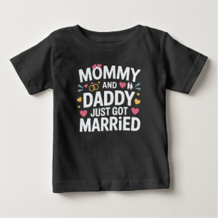 T-shirt Pour Bébé Maman et papa, Mariage de famille mignonne mariés
