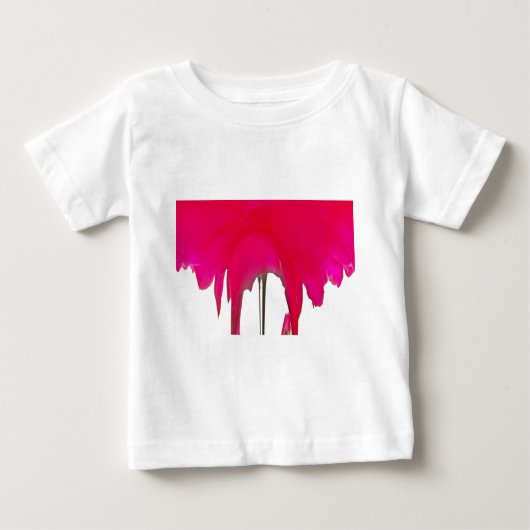 T-shirt Pour Bébé Moment capturé : Une Élégance Pétale Rose Rouge (Devant)
