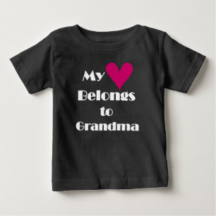 T-shirt Pour Bébé Mon coeur appartient à grand-mère