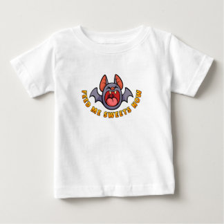T-shirt Pour Bébé Nourrissez-moi de friandises maintenant