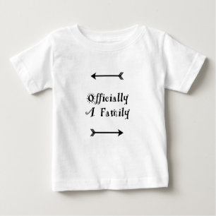 T-shirt Pour Bébé Officiellement une famille - jour d'adoption