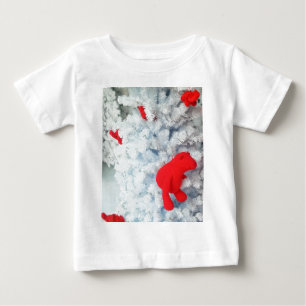 T-shirt Pour Bébé Ours en peluche rouge dans l'arbre de Noël