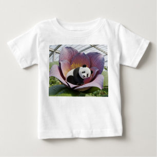 T-shirt Pour Bébé Panda Mignon Endormi à l'Intérieur d'une Grande Fl