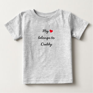 T-shirt Pour Bébé Personnalisé Mon Coeur Appartient Aux Filles De Ba