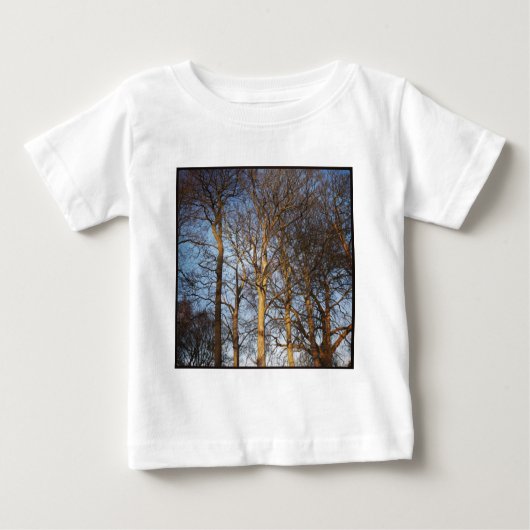 T-shirt Pour Bébé Photo carré - Arbres d'hiver illuminés par le sole (Devant)