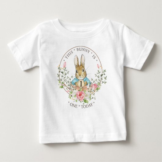 T-shirt Pour Bébé "Pierre le lapin, le garçon d'anniversaire" (Devant)
