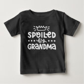 T-shirt Pour Bébé Porté Par Grand-Mère (Devant)