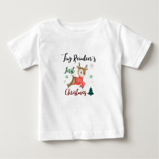 T-shirt Pour Bébé Premier Noël de Tiny Reindeer