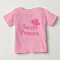 Princesse De La Femme Avec Chemises Casquettes Ros