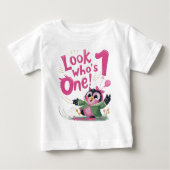 T-shirt Pour Bébé Regarde qui a 1 an (Devant)