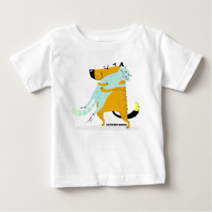T-shirt Pour Bébé T-shirt fin du Jersey de bébé avec étreindre de