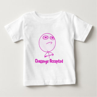 T-shirt Pour Bébé Texte rose et blanc admis par défi