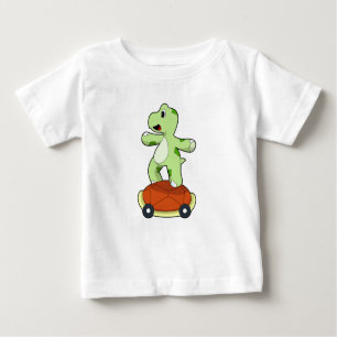 T-shirt Pour Bébé Tortue avec coquille en tant que skateboard